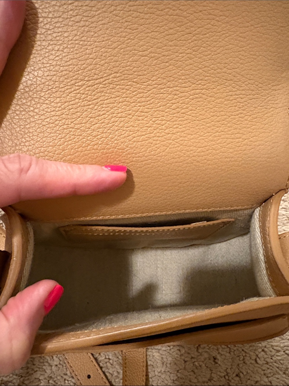 Chloé Marcie Small Crossbody Bag - Picture 9 of 13